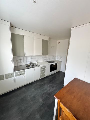 Bergslagsvägen, Kolsva - Photo 2