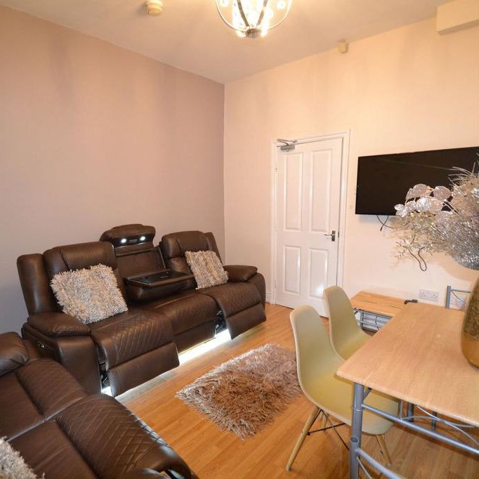 1 bedroom in a house share to rent - Photo 1