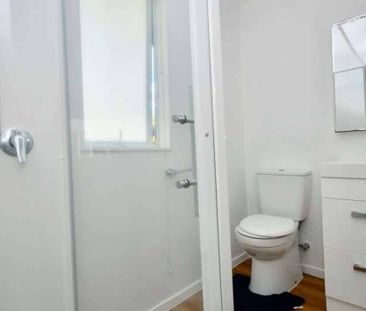 Charming Bayview Home with Modern Amenities - Photo 2
