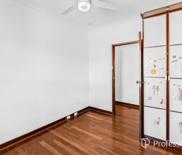 Spacious 3-Bedroom Home with Alfresco, Workshop & More! - Photo 4