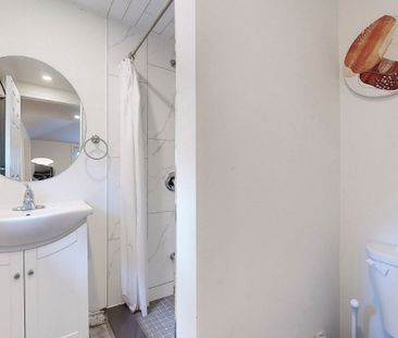 For Lease - 193 Ways Bay Drive, Georgina, Ontario - Photo 1