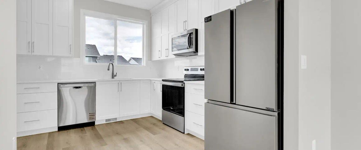 3-Bedroom Detached Home for Rent – Sirocco at Pine Creek, SW Calgary — 3 Bedrooms Main Floor - Photo 1