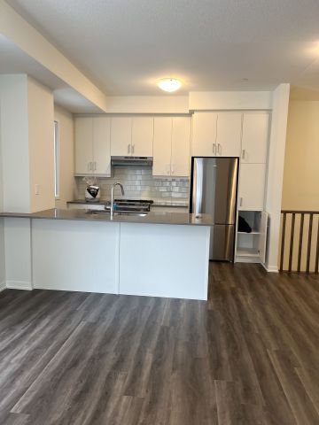 For Lease - 131 HONEYCRISP Crescent Unit# 209, Vaughan, Ontario - Photo 4