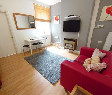 Leopold Rd, Kensington Fields. - Photo 1