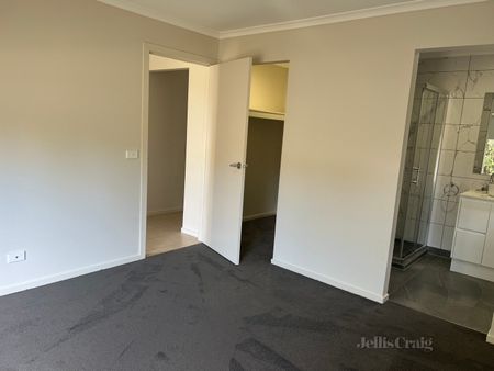 4 Ionian Way, Point Cook - Photo 2