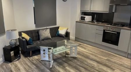 1 bedroom flat to rent - Photo 5