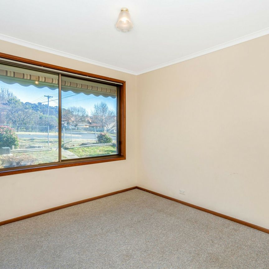 Cosy Three bedroom home - Photo 1