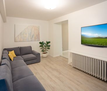 For Lease - 10 Northcliffe Boulevard Unit# Basement, Toronto, Ontario - Photo 2