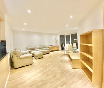 31 The Quays, SALFORD - Photo 4