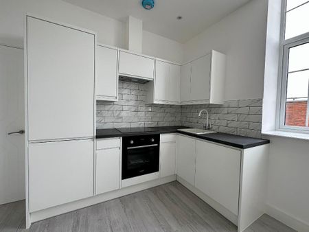 1 bedroom flat to rent - Photo 3