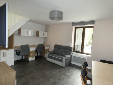 Location Appartement 3 pièces 48m² VAIRES SUR MARNE 77360 - Photo 2