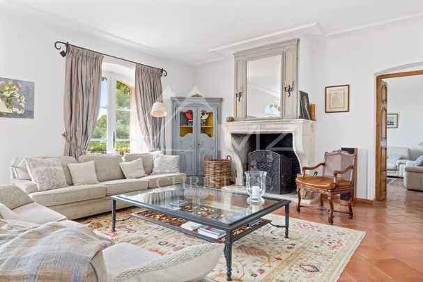 VALBONNE - BASTIDE PROVENCALE DE CHARME - Photo 1