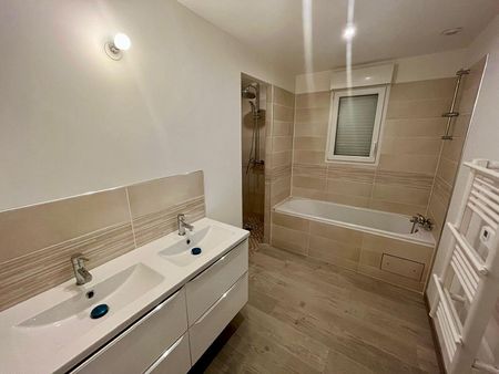 LOCATION NUE : MAISON individuelle 110 m² - Photo 4