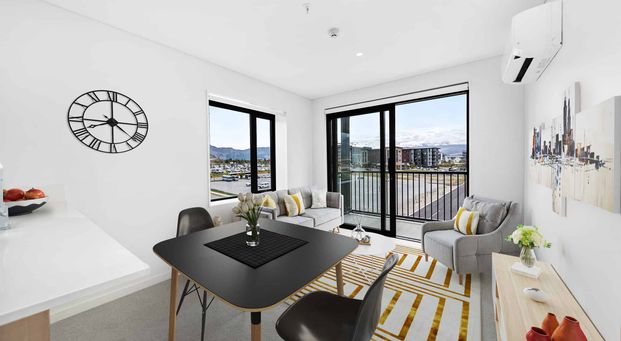 502/10 Copper Beech Avenue - Photo 1