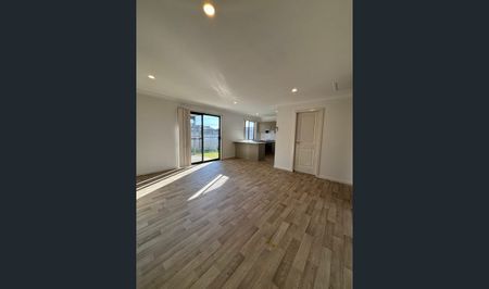 Modern & Low-Maintenance Granny Flat In Prime Location - Photo 2