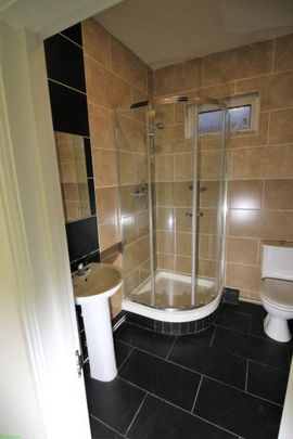 5 bedroom terraced house to rent - Photo 1