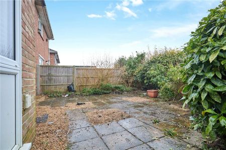 6 bedroom end of terrace house to rent - Photo 5