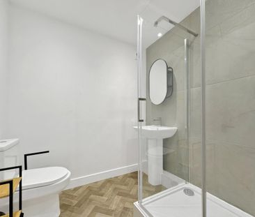 1 bedroom in a house share to rent - Photo 6