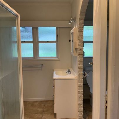 Charming Westmere 4BR Family Home - Photo 1