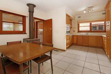 Charming 3-Bedroom Home with Natural Light & Floorboards in Reservoir - Photo 4