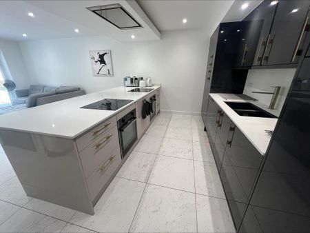 1 bedroom in a house share to rent - Photo 5