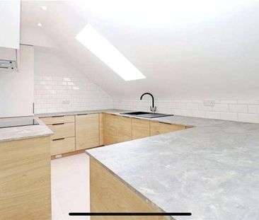 Cambridge Road, Bournemouth, BH2 - Photo 2