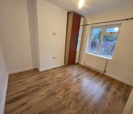 4 bedroom townhouse to rent - Photo 4