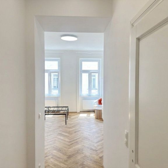 ERSTBEZUG ALTBAUWOHNUNG +Tischlerküche+Einrichtung+U3 Schlachthausgasse - Foto 1