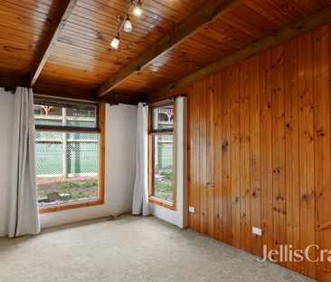 2/160 Roger Road, Panton Hill, Vic 3759 - Photo 5