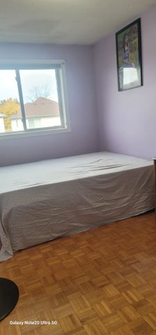 For Lease - 22 Oatfield Road, Brampton, Ontario - Photo 3