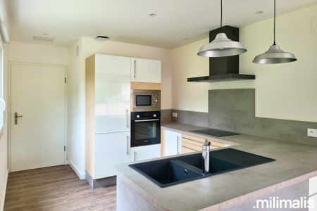 Location Maison 6 pièces 130m² MOULINS LES METZ 57160 - Photo 5