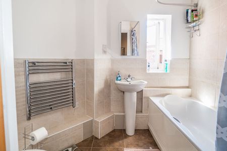 2 bedroom apartment to rent Corner House, Windsor Place, Leamington Spa, CV32 - Photo 5