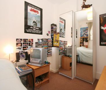 1 bedroom in a flat share to rent - Photo 4