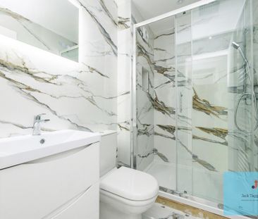 5 bedroom semi-detached bungalow to rent - Photo 2
