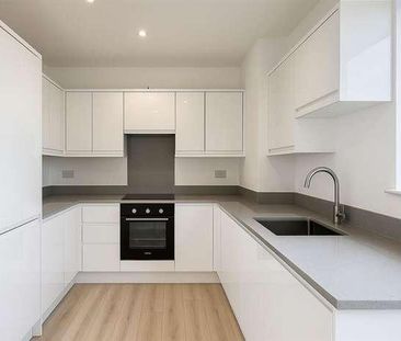 Maybank Road, London, E18 - Photo 5