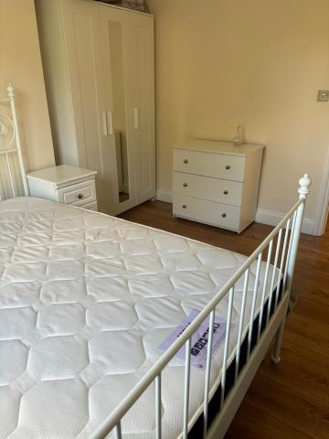 Room in a Shared House, Norbury Crescent, SW16 - Photo 2