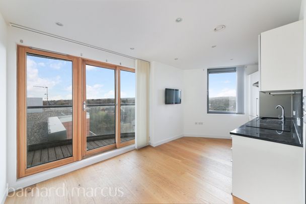 Altyre Road, Croydon - Photo 1