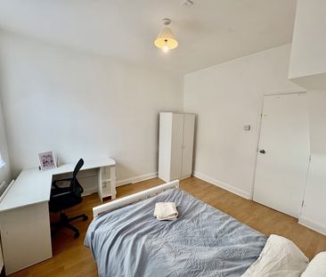 RM 2, Wilford Crescent West, NG2, Nottingham - Photo 3