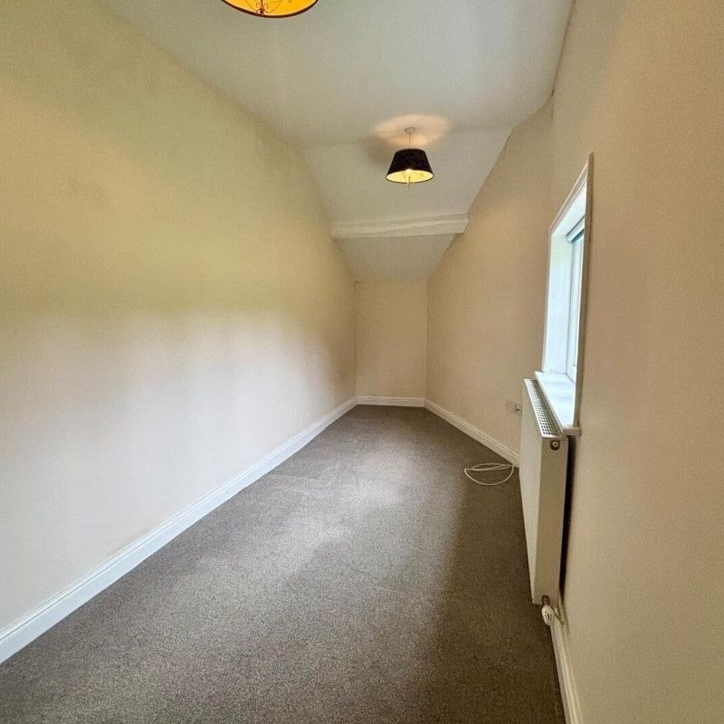 Winsford, Darnhall - Photo 1