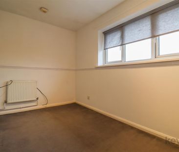 Farm Fields Close, Waterthorpe, S20 - Photo 4