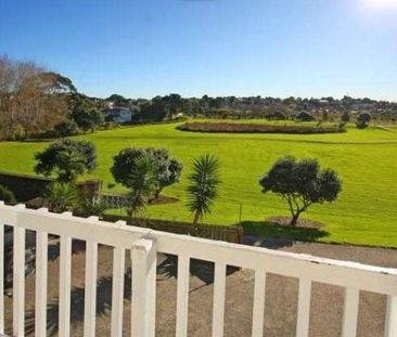 Spacious 3-Bedroom Home with Park View - Photo 5