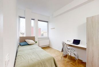 Corso Milano, Padova, Veneto 35139