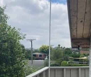 Spacious four bedroom lock wood home - Photo 5