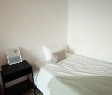 Carrer dAribau, Barcelona, Catalonia 08036 - Photo 5