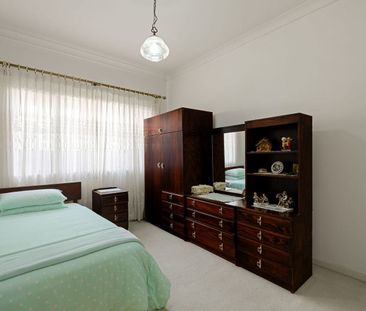Double brick family home in peaceful Croydon location - Photo 5
