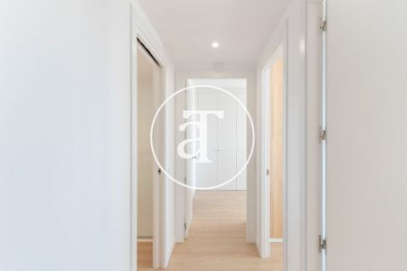 3 bedroom apartment with terrace for rent in Badalona - Photo 4
