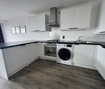 2 bedroom apartment to rent - Photo 6