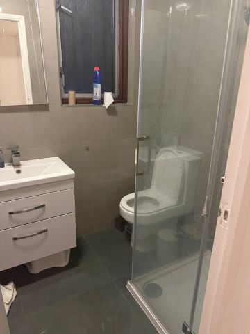 Room in a Shared House, Church Road, IG2 - Photo 2