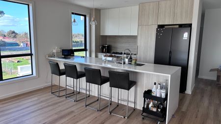 Sunshine North - Photo 4