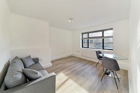 £484.62 per week (£2,100.00 per month) - Photo 5